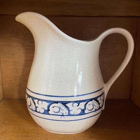 Blue and white hand painted pitcher - Picture 3 of 9